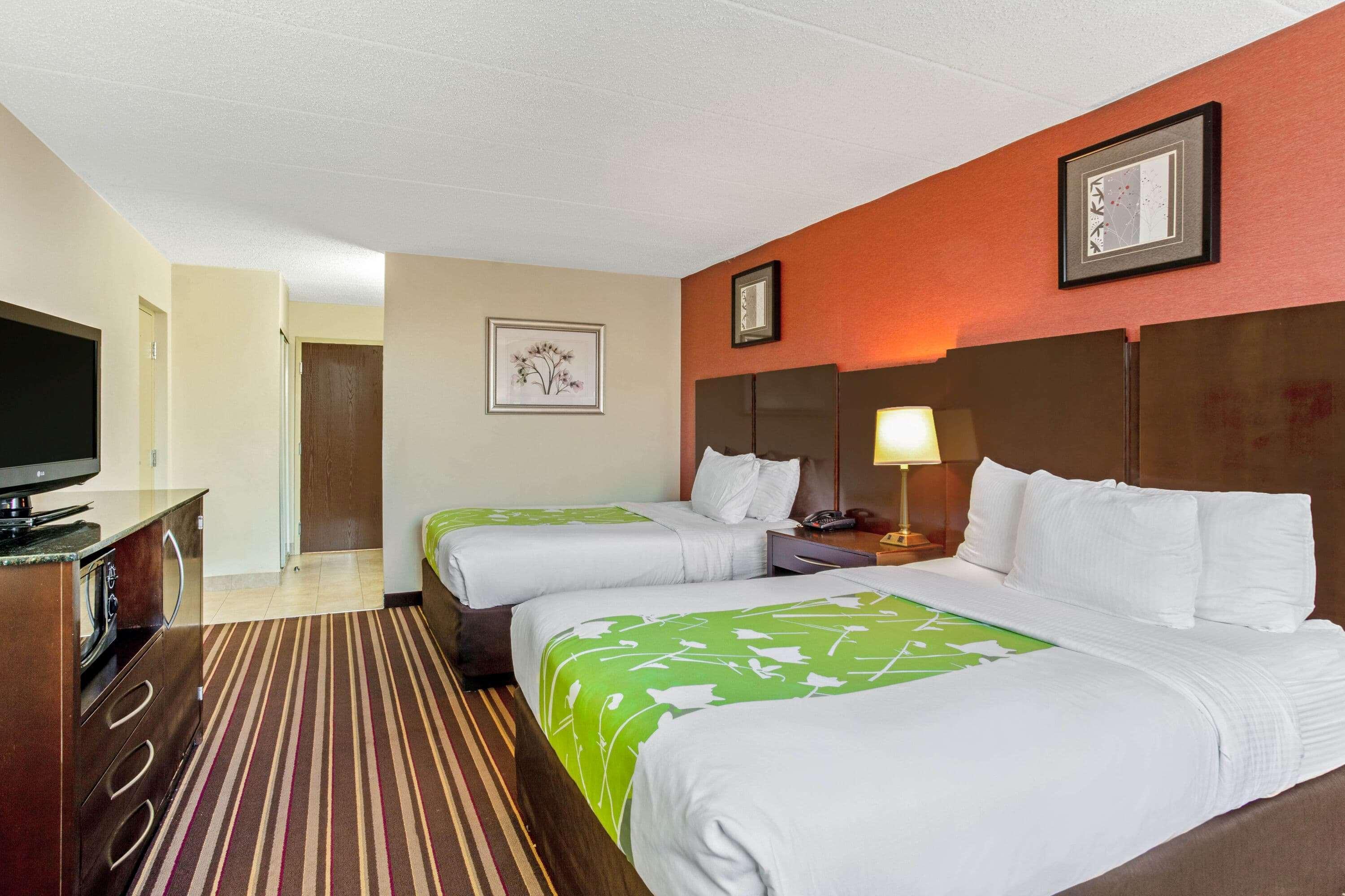 Hotel La Quinta By Wyndham Salisbury Esterno foto